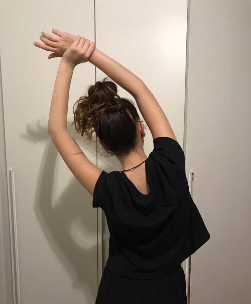 Stretching dorsali: da in piedi e seduto