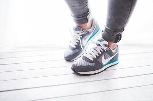 Stretching tibiale anteriore: i benefici per la gamba